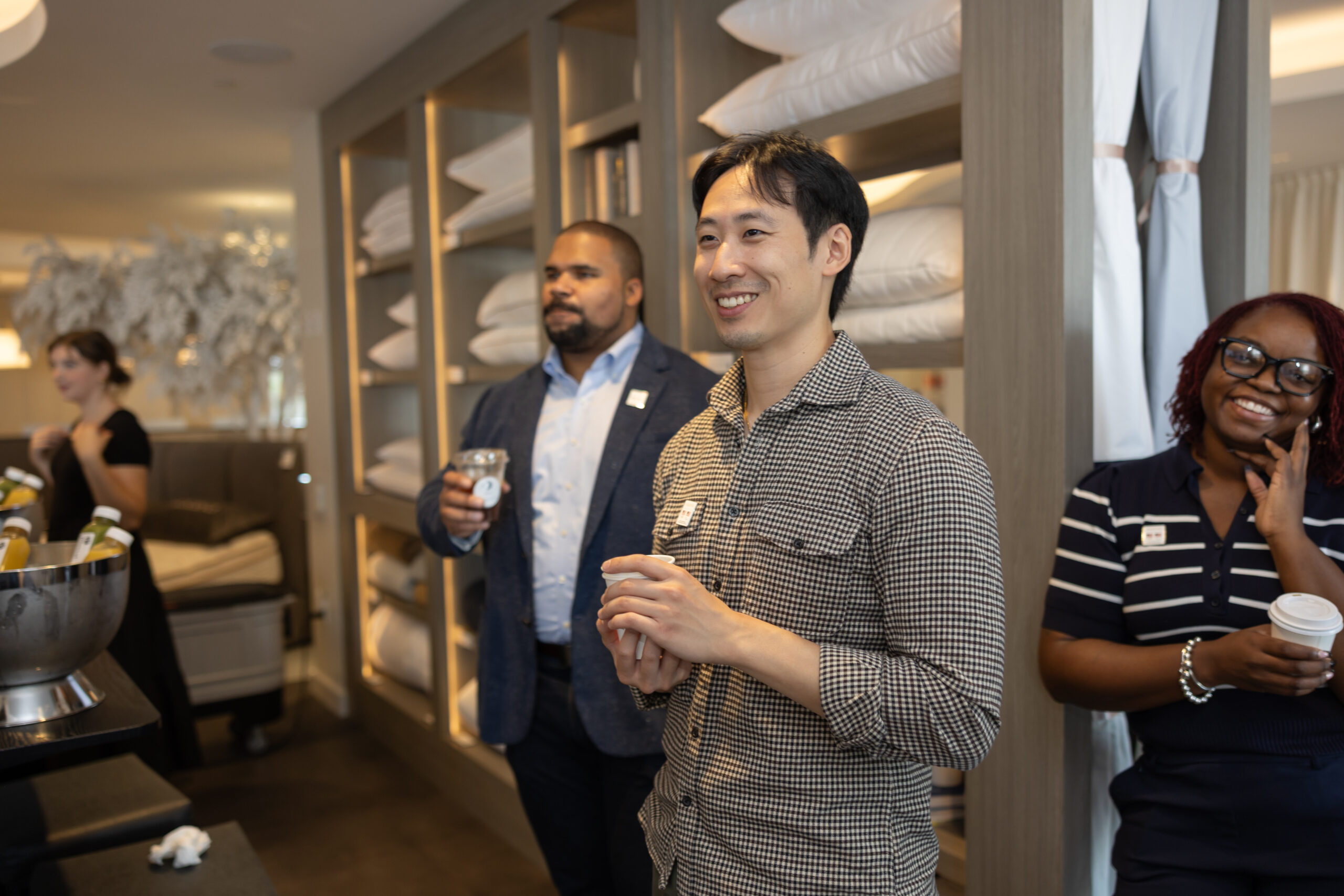 Saatva Oakbrook Store