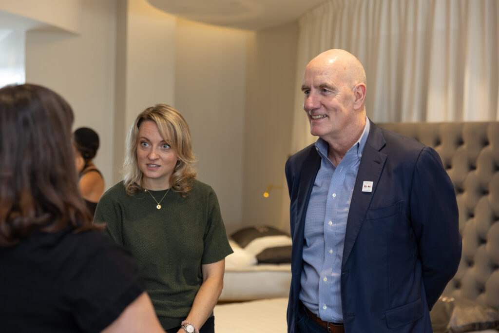 Saatva Oakbrook Store